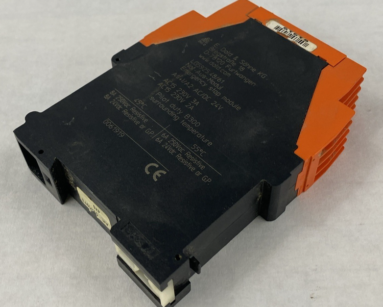 E. Dold and Sohne LG5925.48/61 Emergency Stop Module