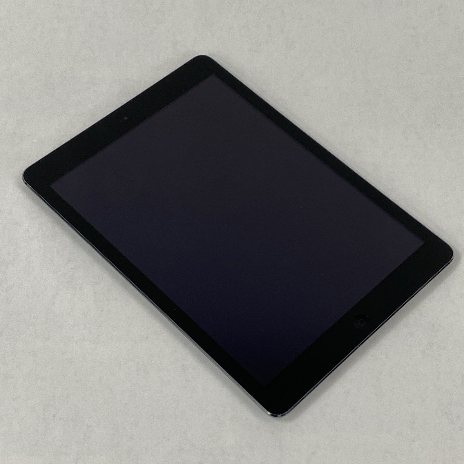 Apple iPad Air 1st Gen A1474 64GB Wi-Fi 9.7" Space Gray IOS 12.5.82