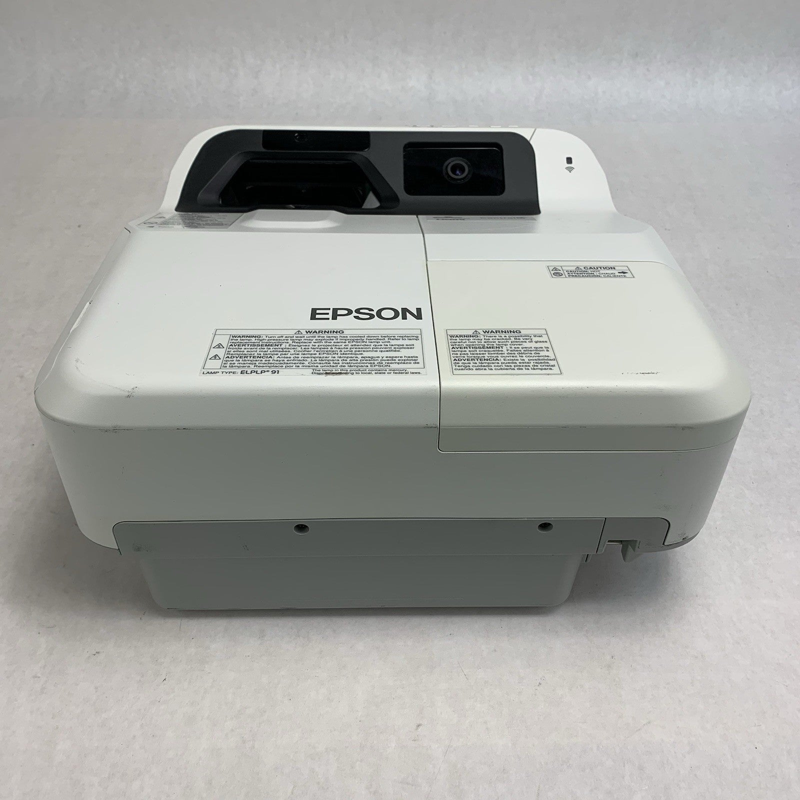 Epson PowerLite 695Wi H740A LCD Lamp Projector 3049 Lamp Hours - No Remote1