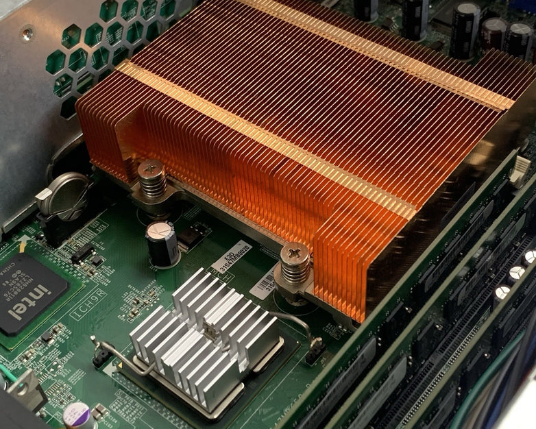 Data Domain DD620 San Storage Array 1x E8400 3 Ghz 8 GB Ram No OS No HDDs