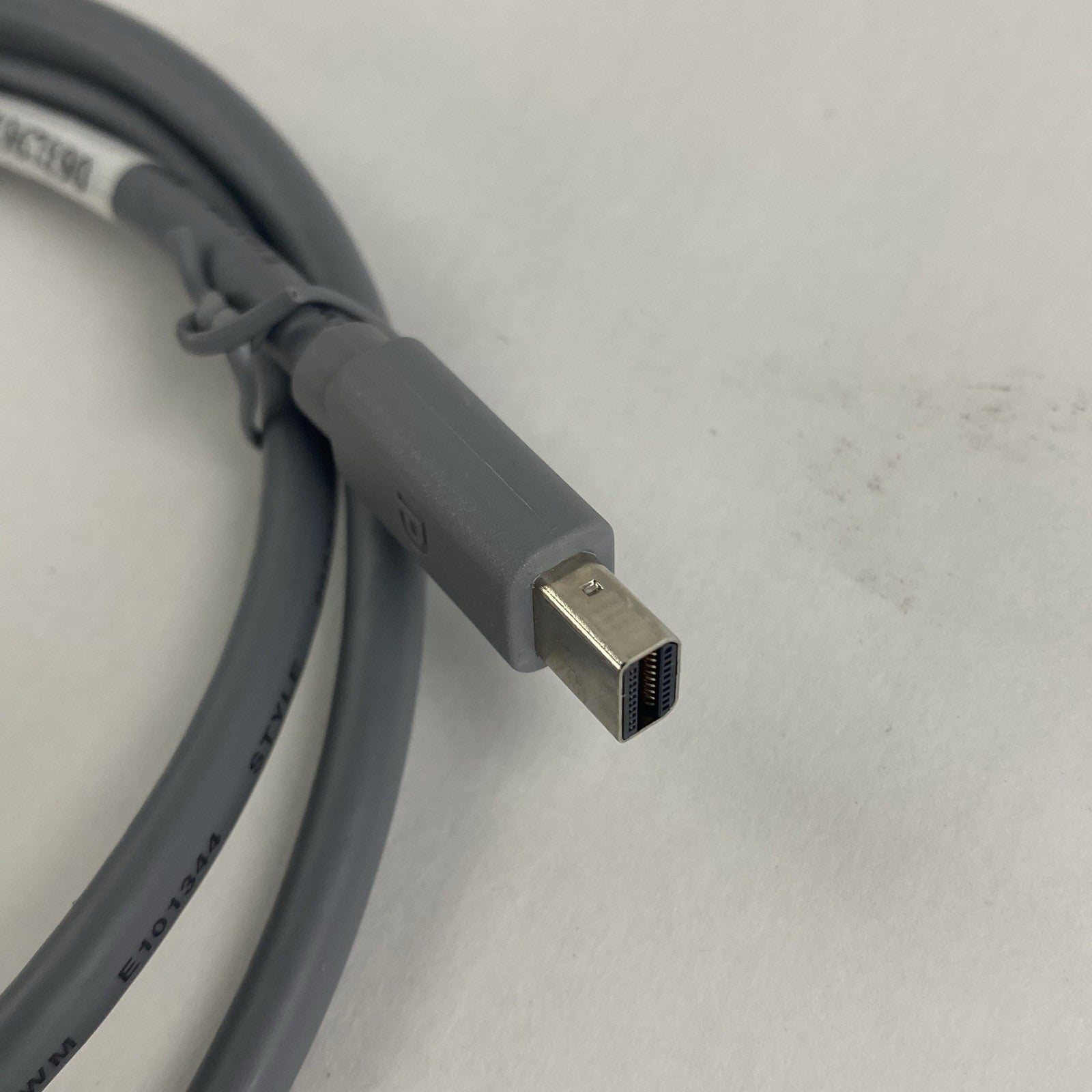 DsplayPort E101344 VW-1 Space Shuttle-C 3' Cable Lot of 52