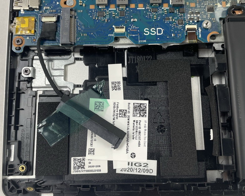 HP mt22 14" Celeron 5205U 1.90 GHz 8 GB RAM No SSD/OS/AC