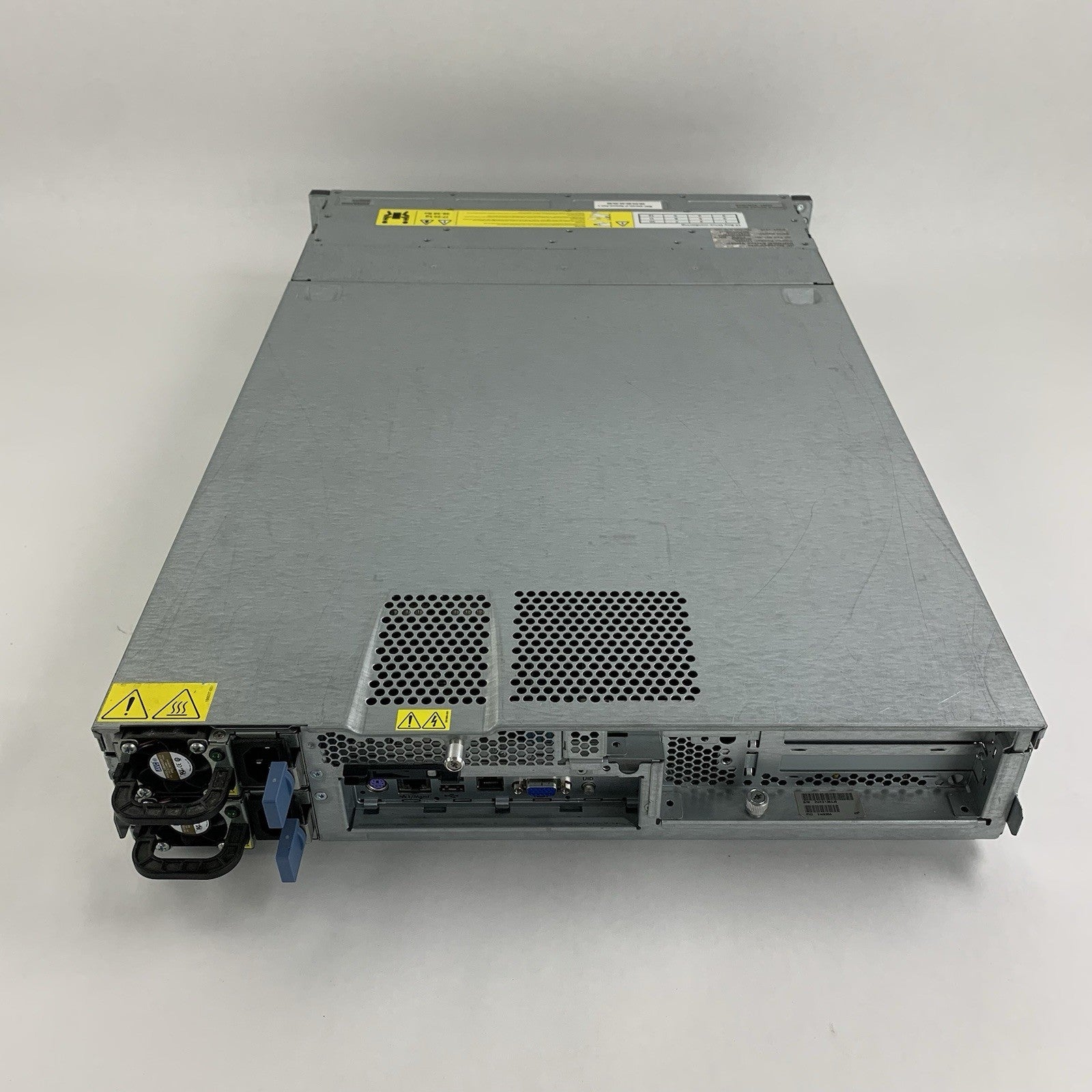 HP StorageWorks D2D Backup System 1x AMD Opteron 2383 2.7GHz 8GB RAM No OS/HDD5