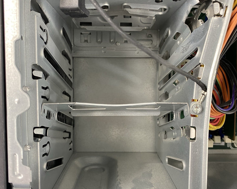 HP Omen 870-244 MT Intel Core i7-7700 3.6GHz 8GB RAM No HDD No OS