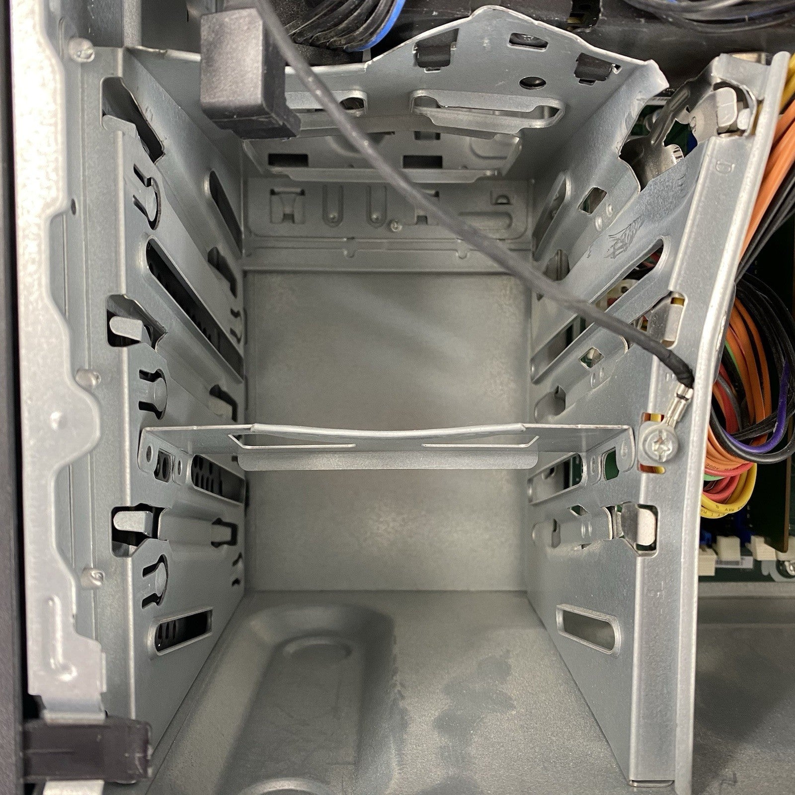 HP Omen 870-244 MT Intel Core i7-7700 3.6GHz 8GB RAM No HDD No OS