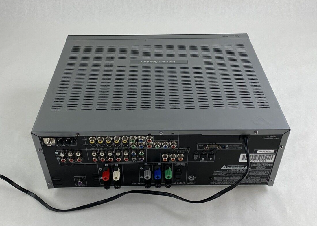 For Parts or Repair Harman Kardon AVR 145 AV Surround Receiver No Remote