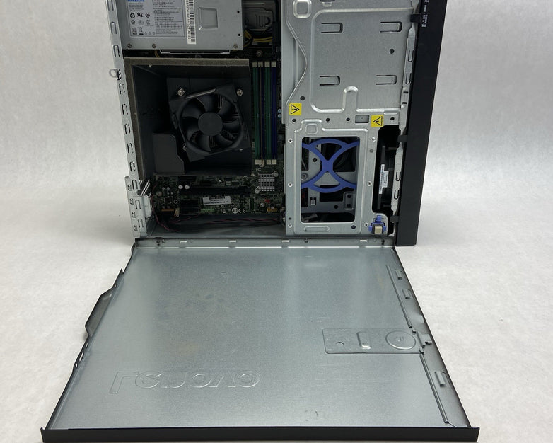 Lenovo ThinkStation P310 DT Intel Core i7-6700 3.4GHz 8GB RAM No HDD No OS