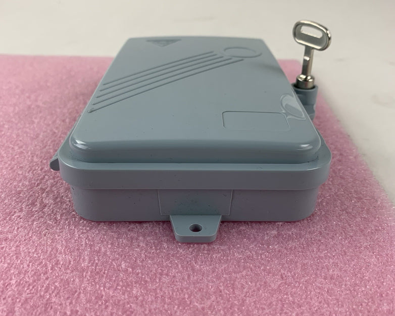 Bud Industries FBR-11606 Fiber-Optic Distribution Box 7"x4"