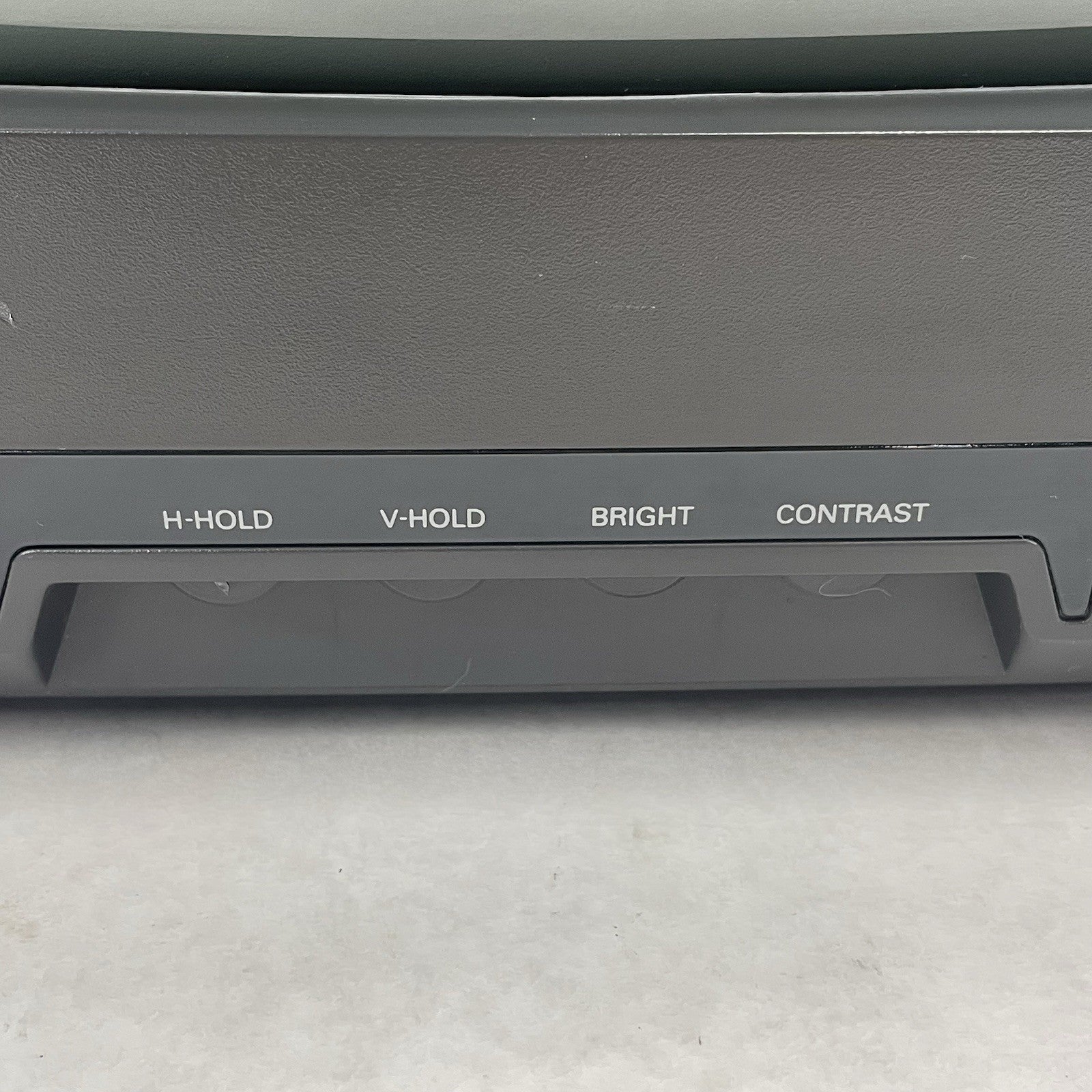 Sanyo VM 5516 Vintage B&W CRT 1997 16''4