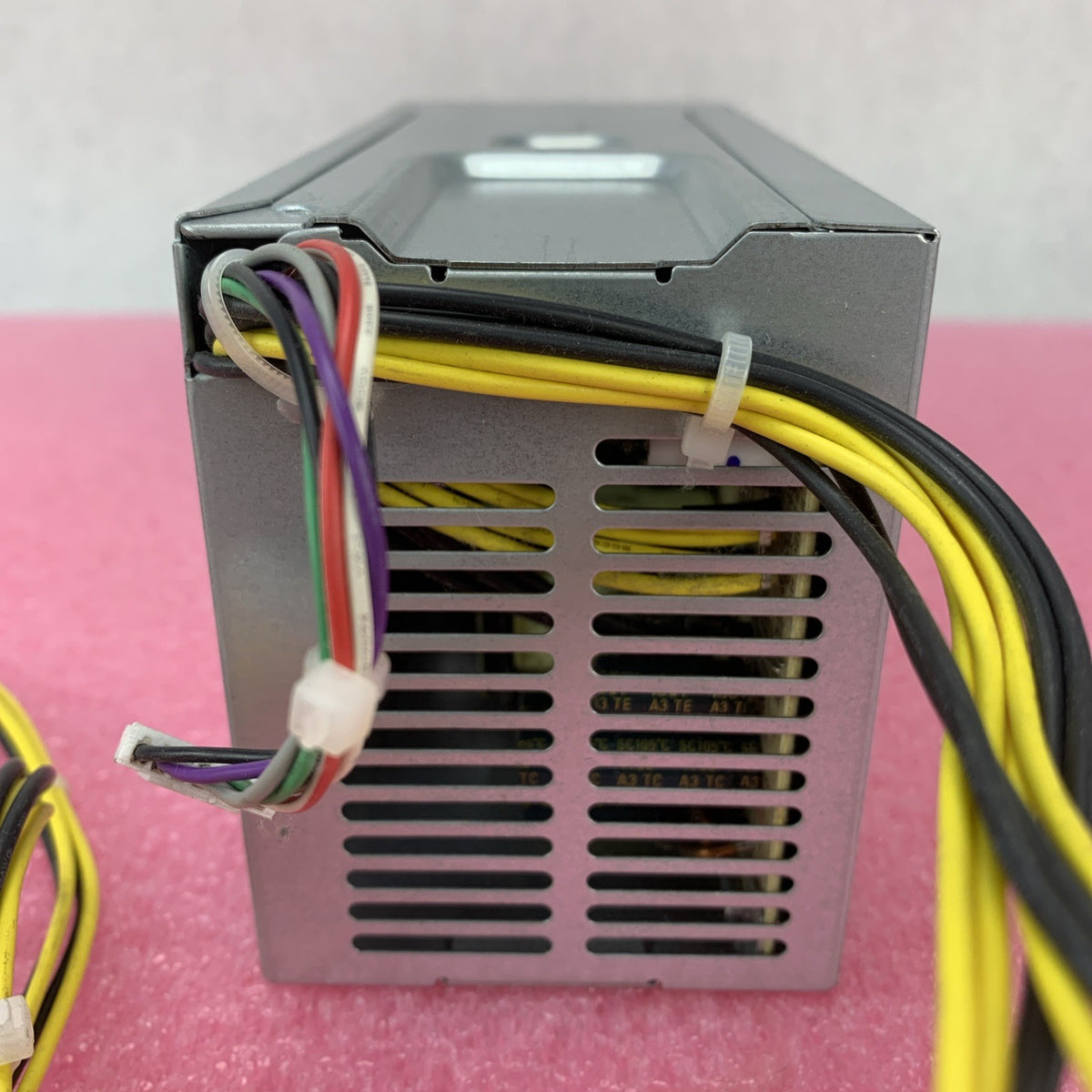 HP PCG003 80 Plus Platinum 180W Switching Power Supply 901762-0042