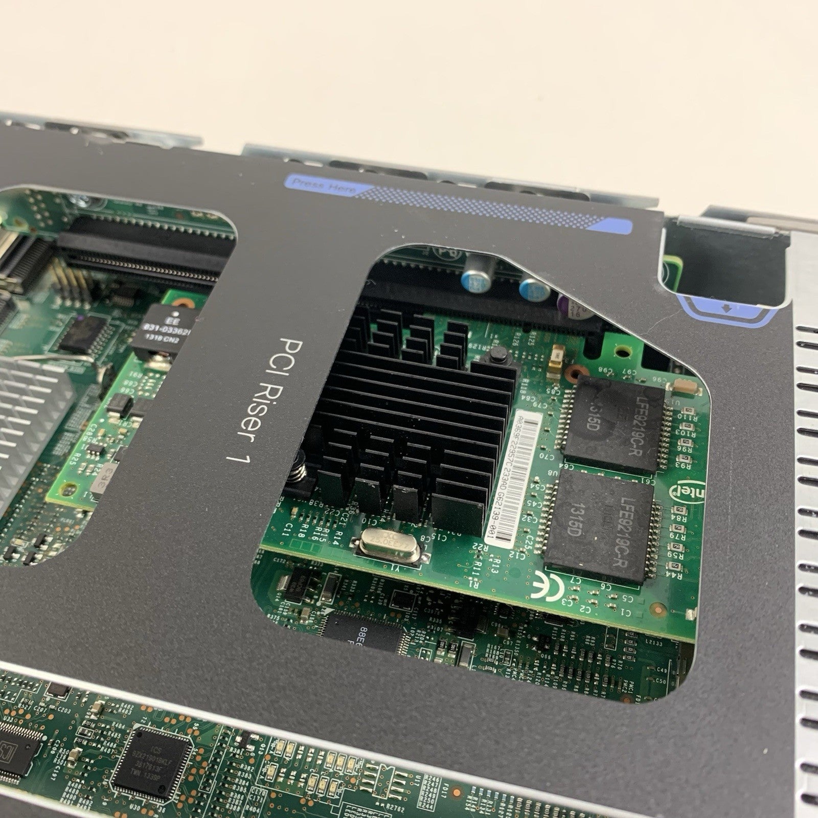 Cisco UCS C220 M3 1U Server 2x E5-2670 2.5 GHz 128 GB Ram No OS No HDD16