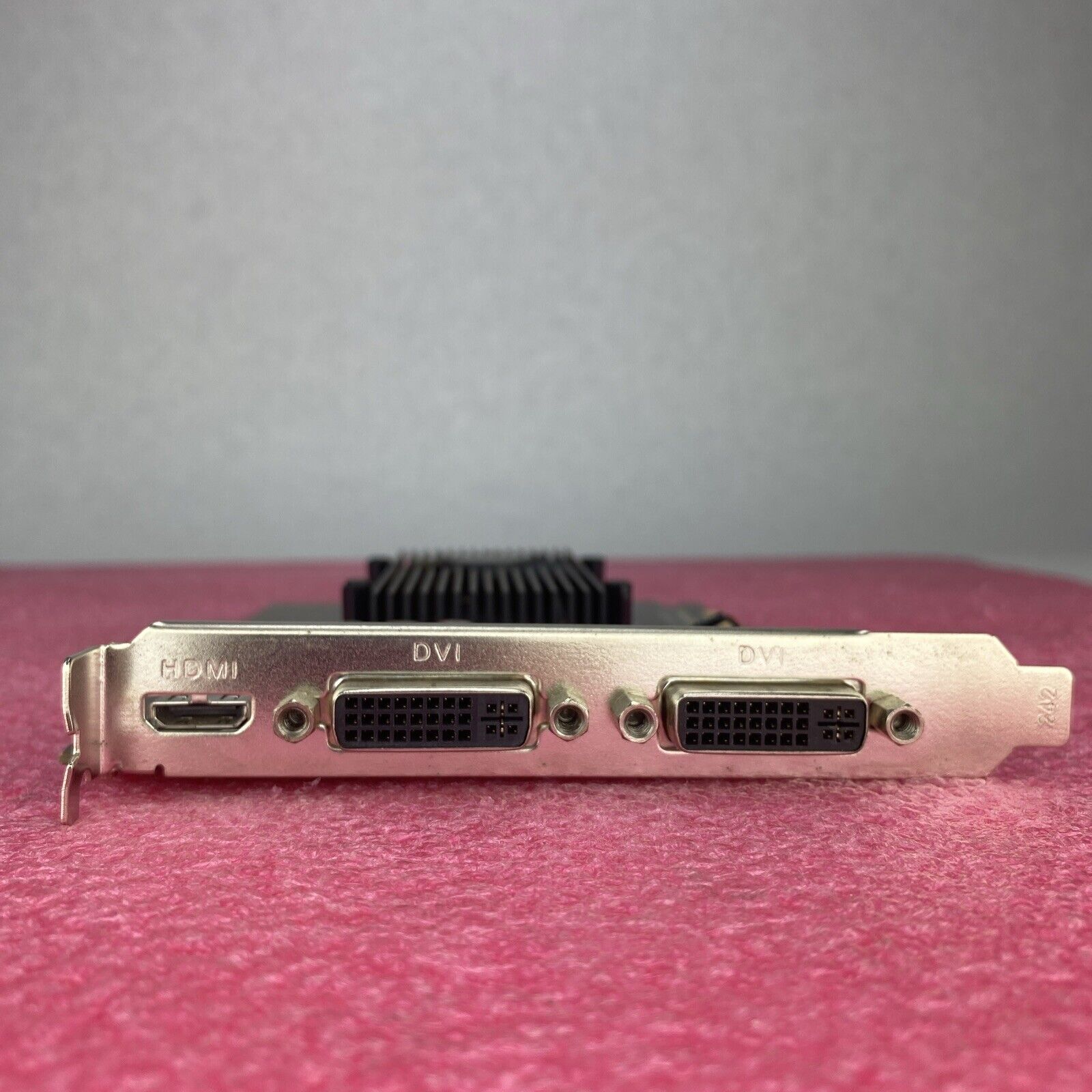 EVGA NVIDIA GeForce P1310 GT 610 01G-P3-2616-KR 1GB PCIe x16 GPU Lot of 4