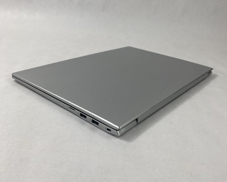 LG Gram 17Z90P-N.APS5U1 Intel Core i7-1165G7 2.80 GHz 16 GB RAM 17" No SSD No OS