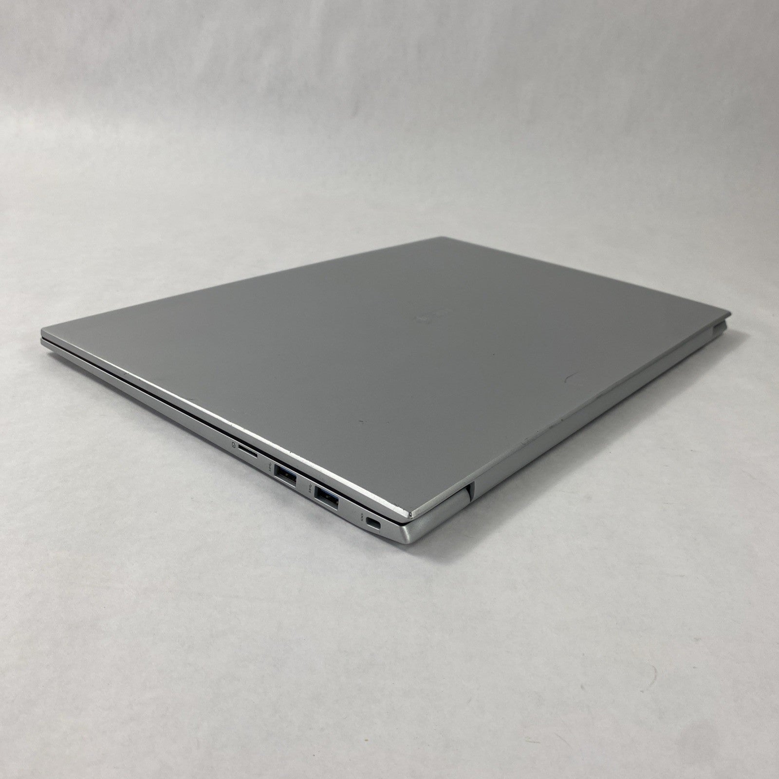 LG Gram 17Z90P-N.APS5U1 Intel Core i7-1165G7 2.80 GHz 16 GB RAM 17" No SSD No OS