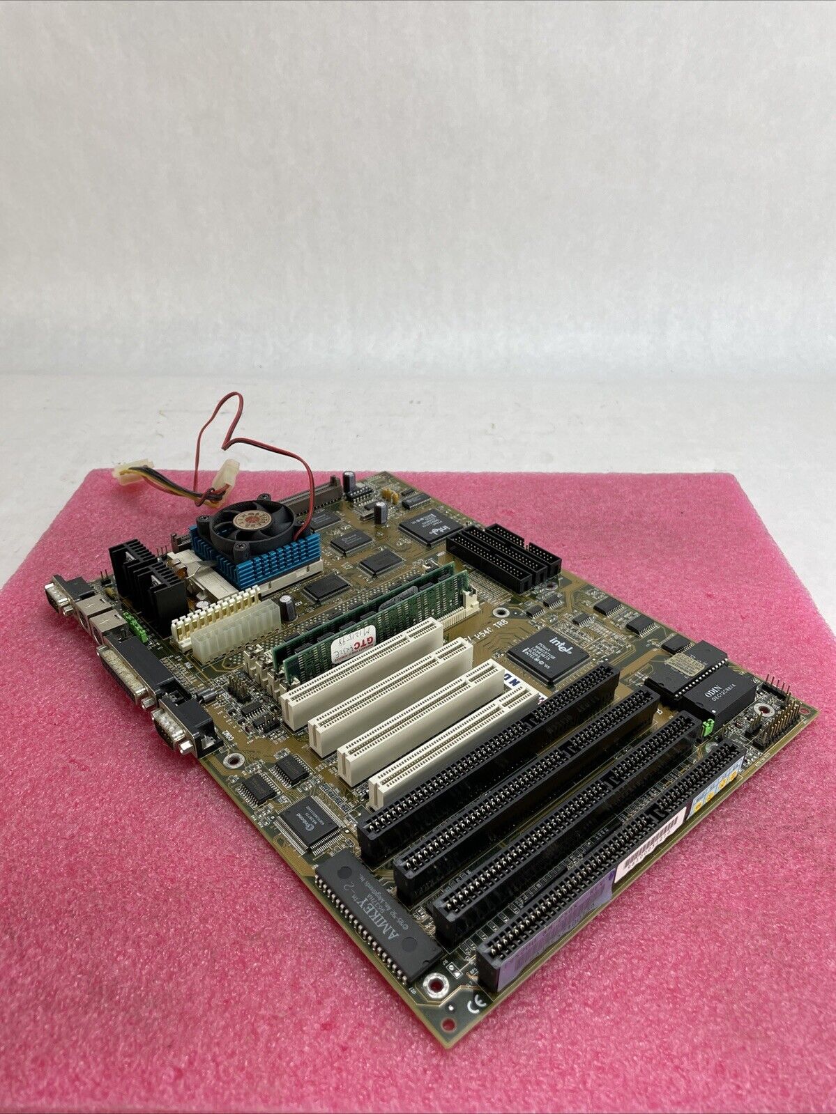 Hyundai P54CTR8 Motherboard Bad Time Chip Boots into Bios