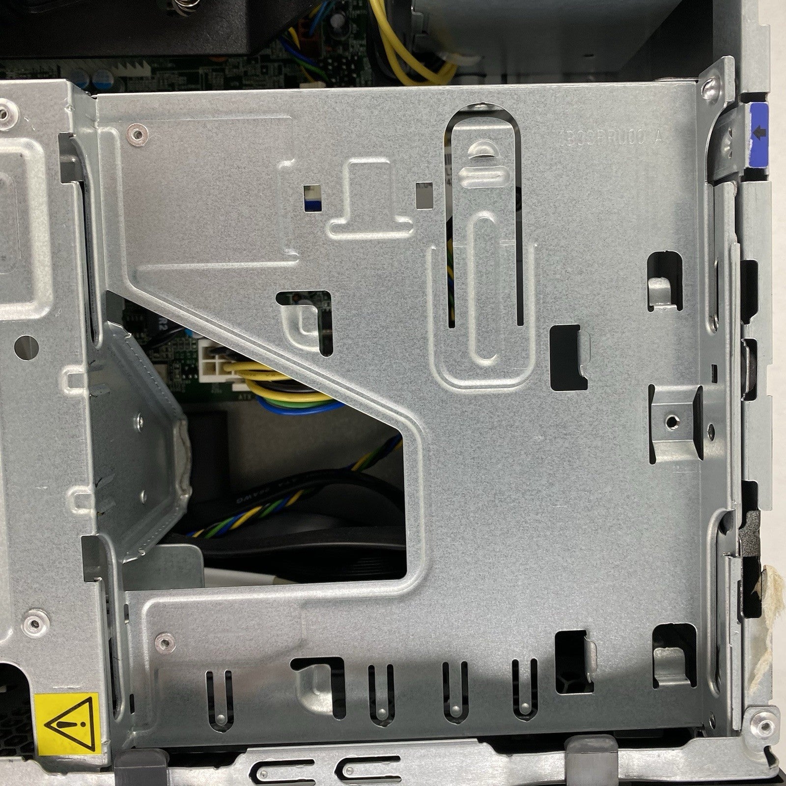 Lenovo ThinkCentre M900 SFF Intel Core i5-6500 3.2Ghz 8GB RAM No HDD No OS