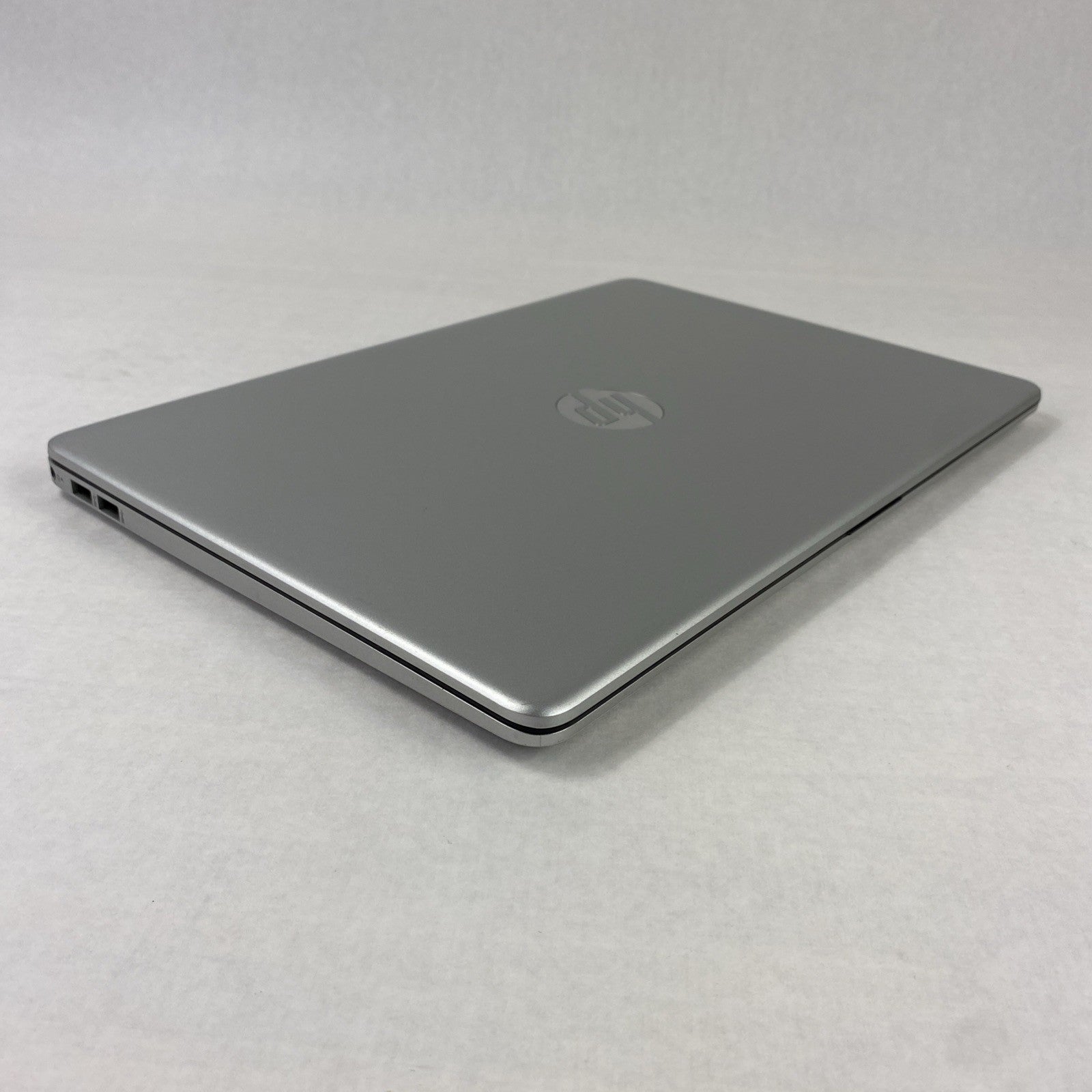 HP Laptop 15-dy5073dx 15.6" Touch i7-1255U 16 GB RAM No Battery No HDD No OS