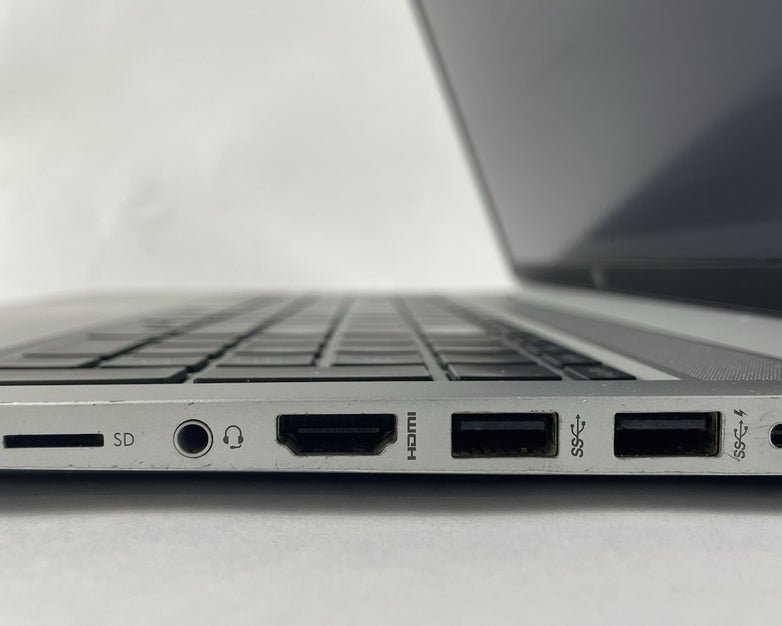 HP ProBook 450 G8 15.6" i5-1135G7 2.40 GHz 8 GB RAM No SSD/OS/AC - Bad Bottom
