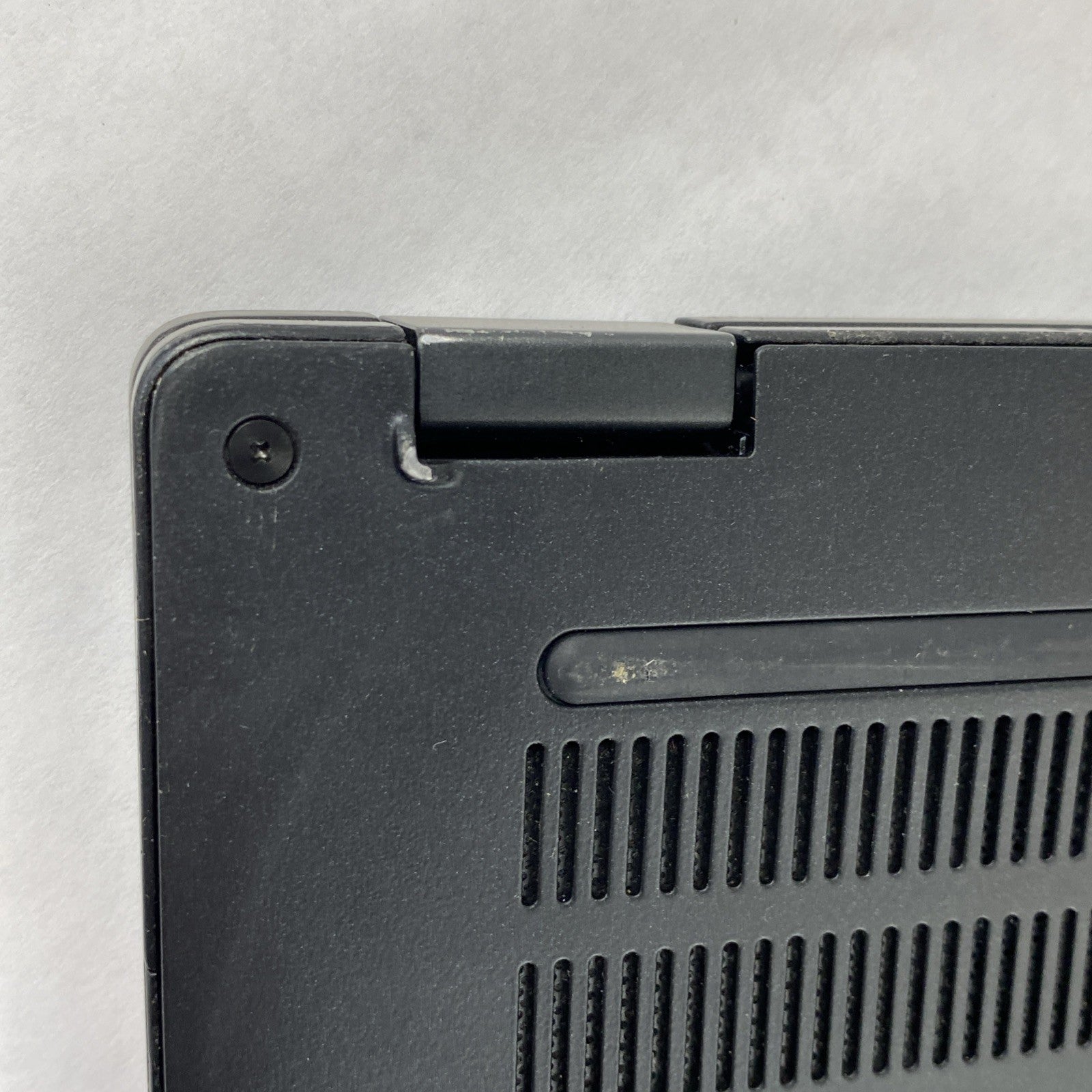 Dell Latitude 7390 2 in 1  13.3" Touch i5-8350U 1.7GHz 8GB RAM No Battery/HDD/OS