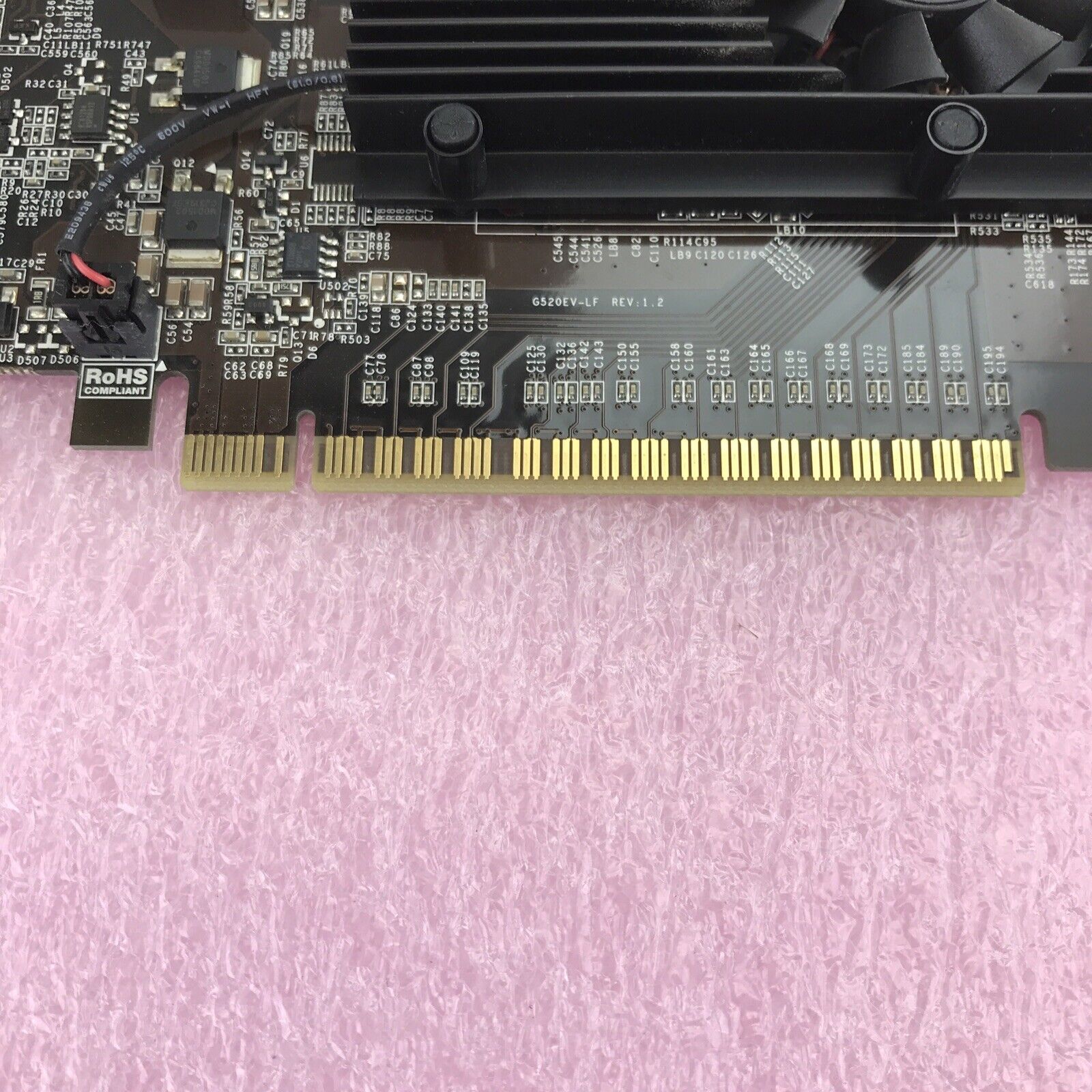 GeForce GT520 1G PCI-E 01G-P3-1526-KR Graphics Card GPU P1310
