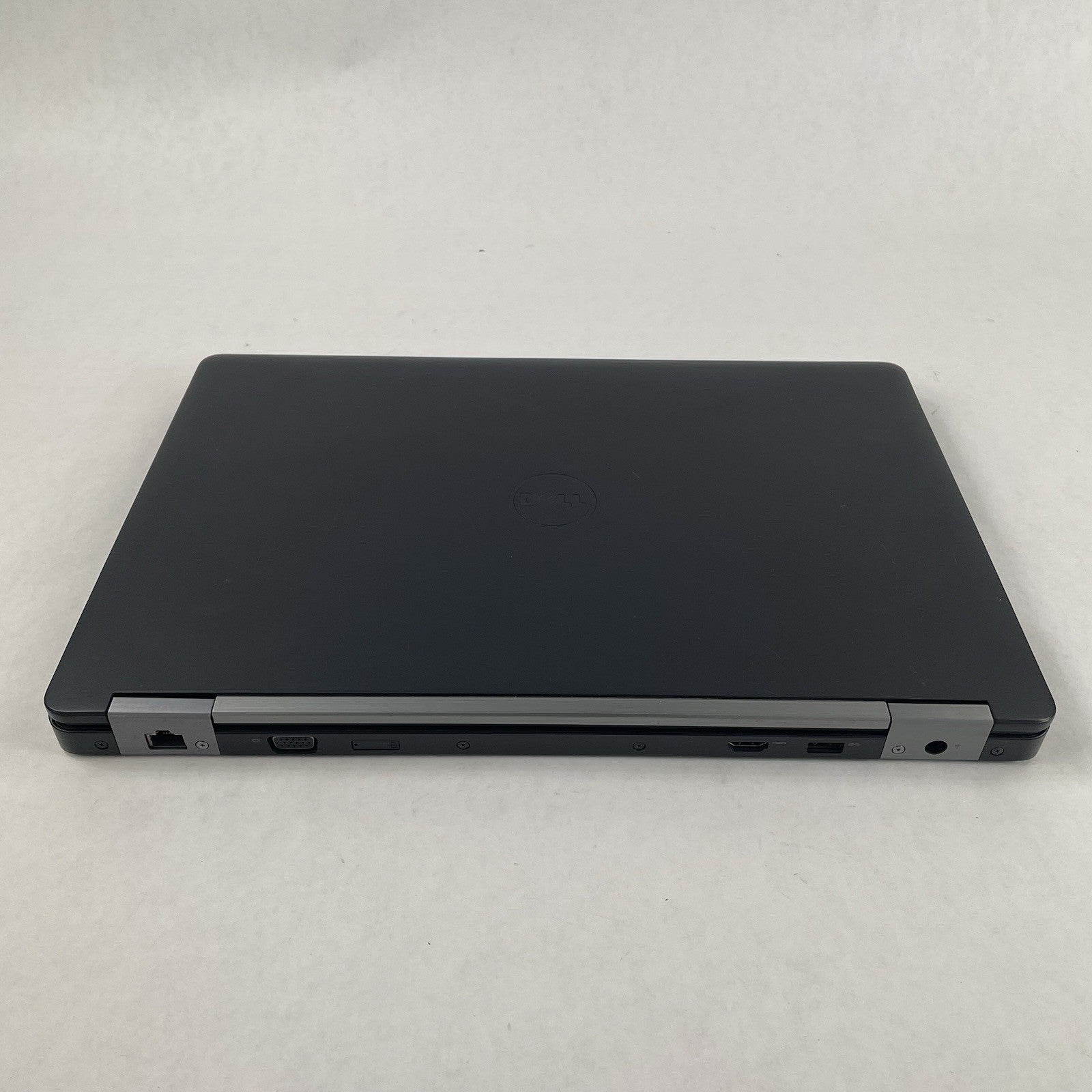 Dell Latitude E5570 15.6" i5-6300U 2.40 GHz 8 GB RAM No SSD/OS/AC/Batt - READ14