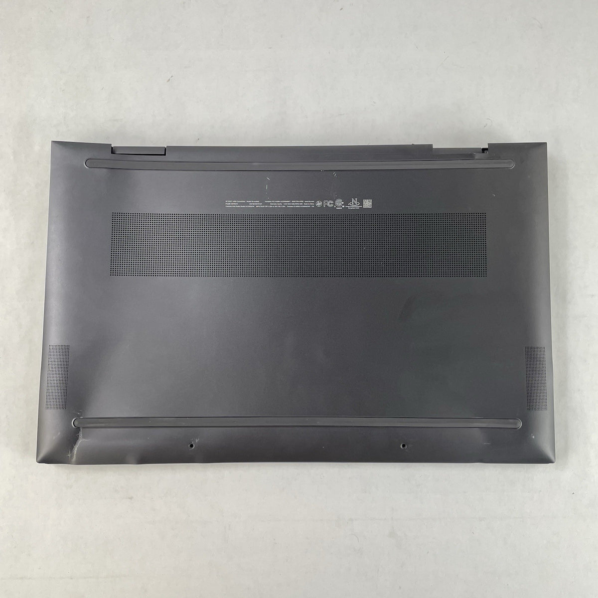 HP Envy x360 15.6" Ryzen 7 5700U 1.80 GHz 16 GB RAM No SSD/OS/AC - Bottom Panel12