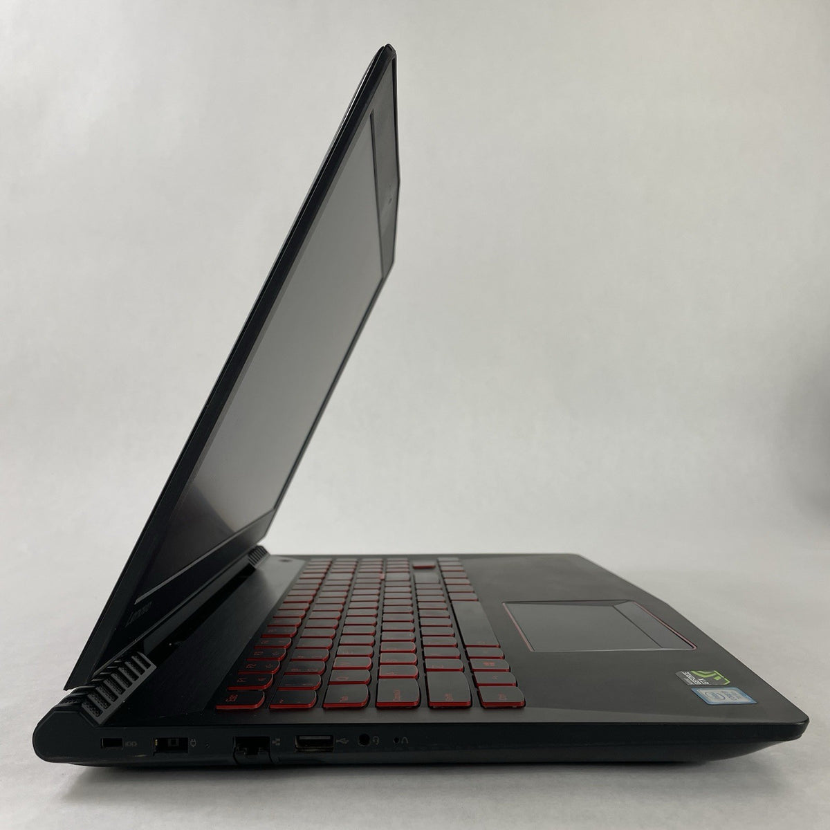 Lenovo Legion Y520 15.6" i7-7700HQ 2.80 GHz 16 GB RAM GTX 1060 No SSD/OS/AC4
