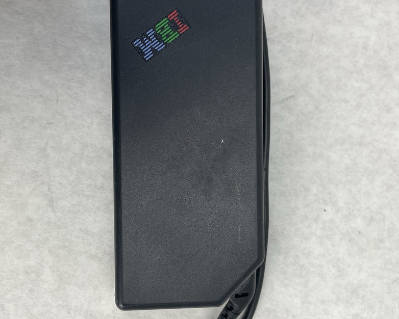 IBM Lenovo 92P1044 92P1045 AC Power Adapter 16V