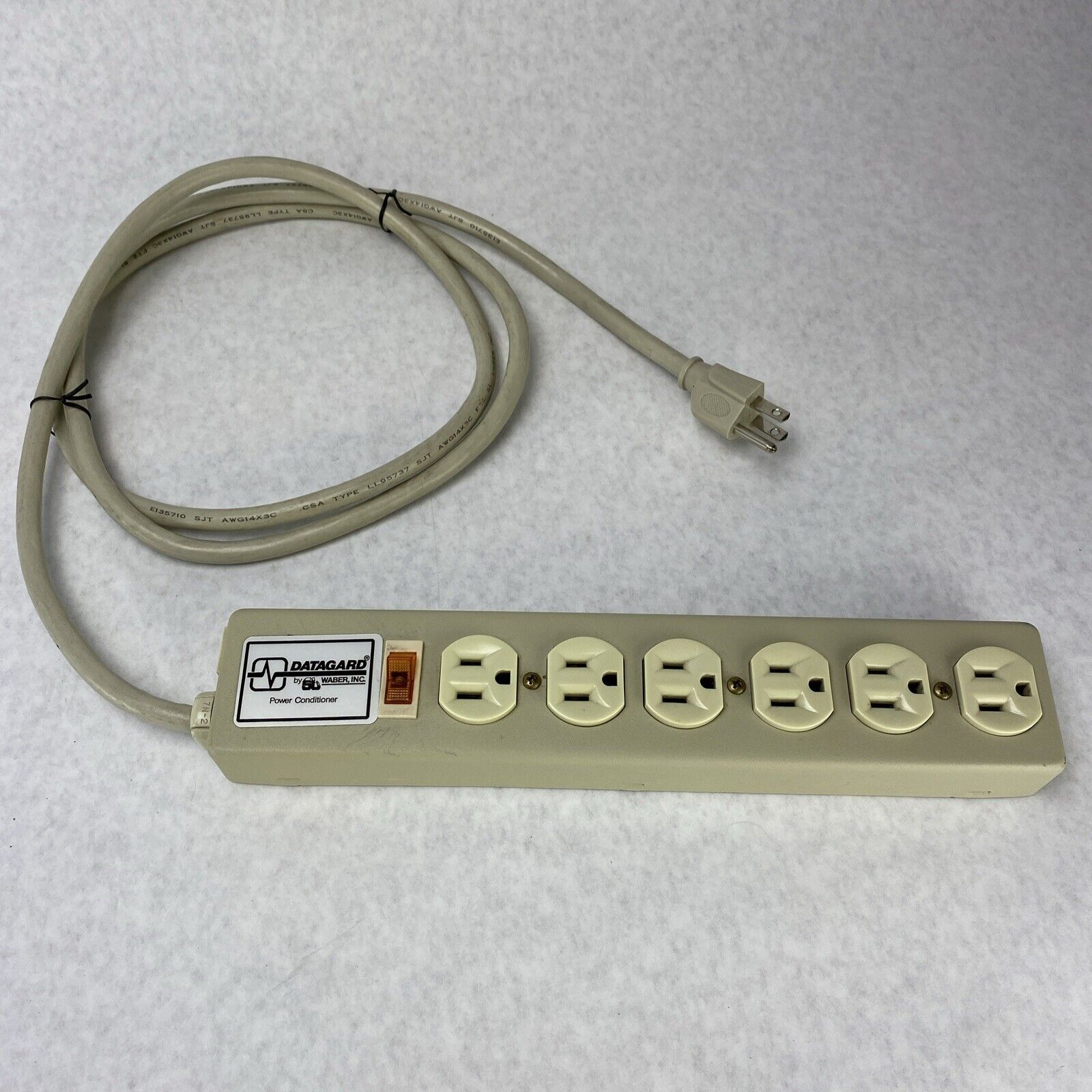 Datagard DG206 6-Outlet 6-Ft Cable Transient Voltage Surge Suppressor 400V