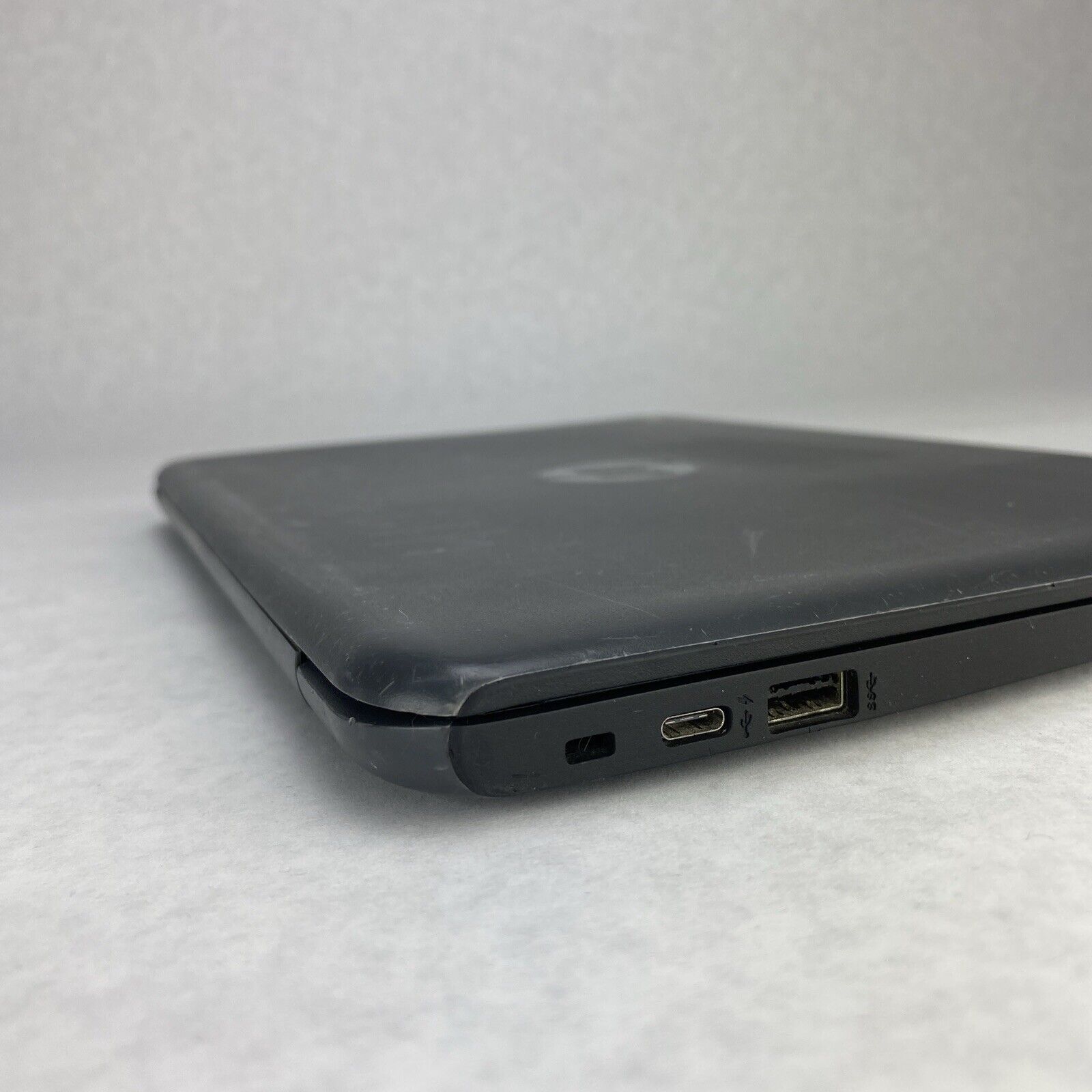HP ChromeBook 11.6" G6 EE Intel Celeron N3350 1.10GHz 4GB RAM 16GB NO AC Adapter