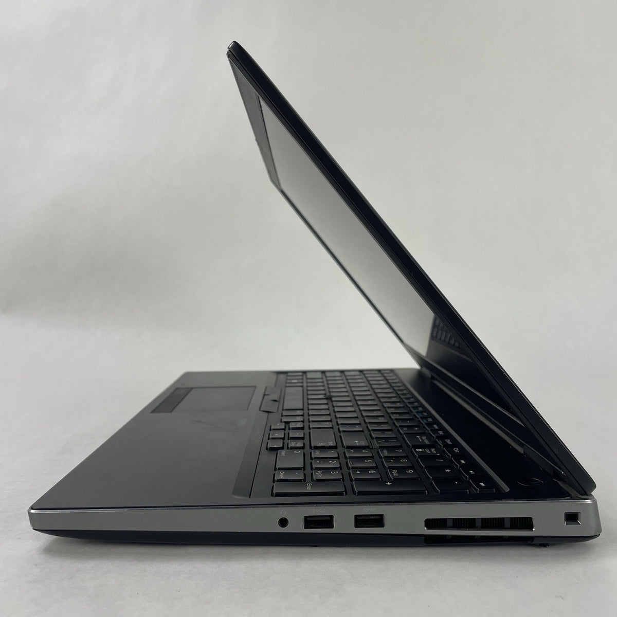Dell Precision 7530 15.6" i7-8850H 2.60 GHz 16 GB RAM No SSD/OS/AC - READ7