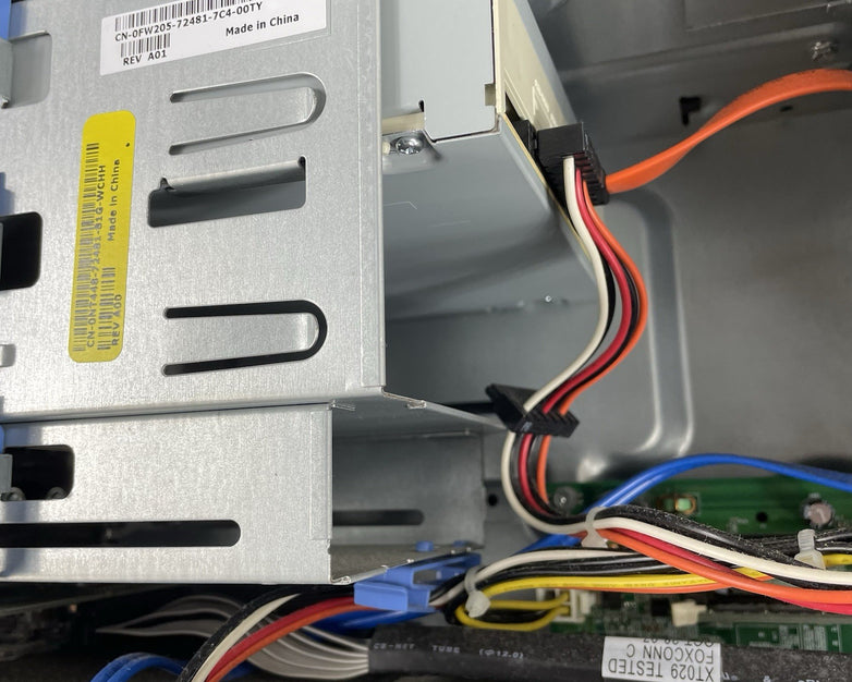 Dell Optiplex 330 MT Core 2 Duo E4400 2.00 GHz 1 GB RAM No HDD/OS