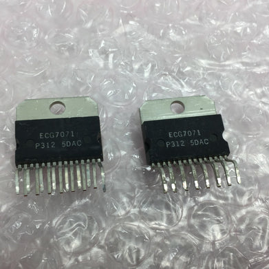 Sylvania ECG7071  Integrated Circuits   Lot of 2  NOS