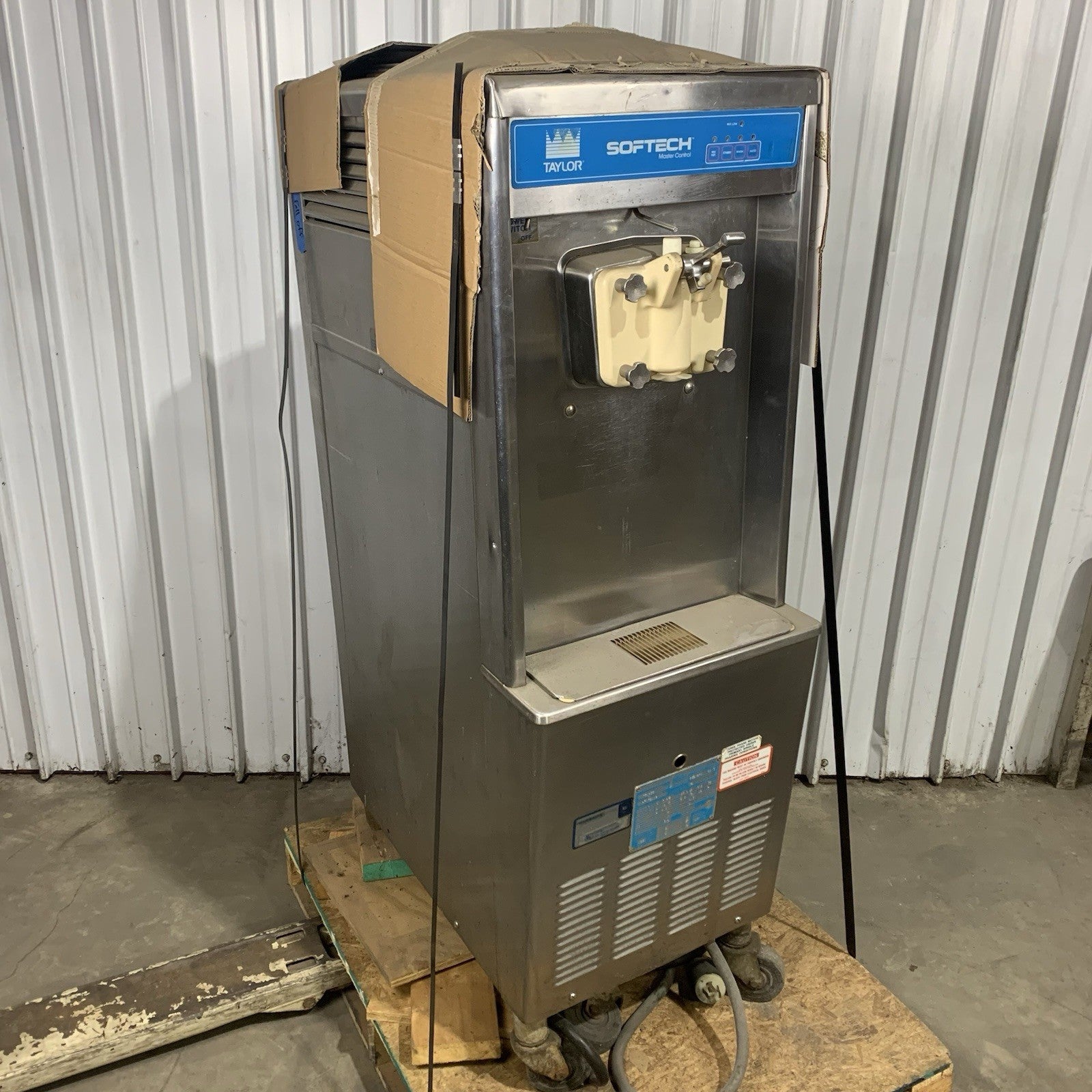 Taylor 751-33 Soft Serve Ice Cream Machine Broken Wheel Parts and Repair0