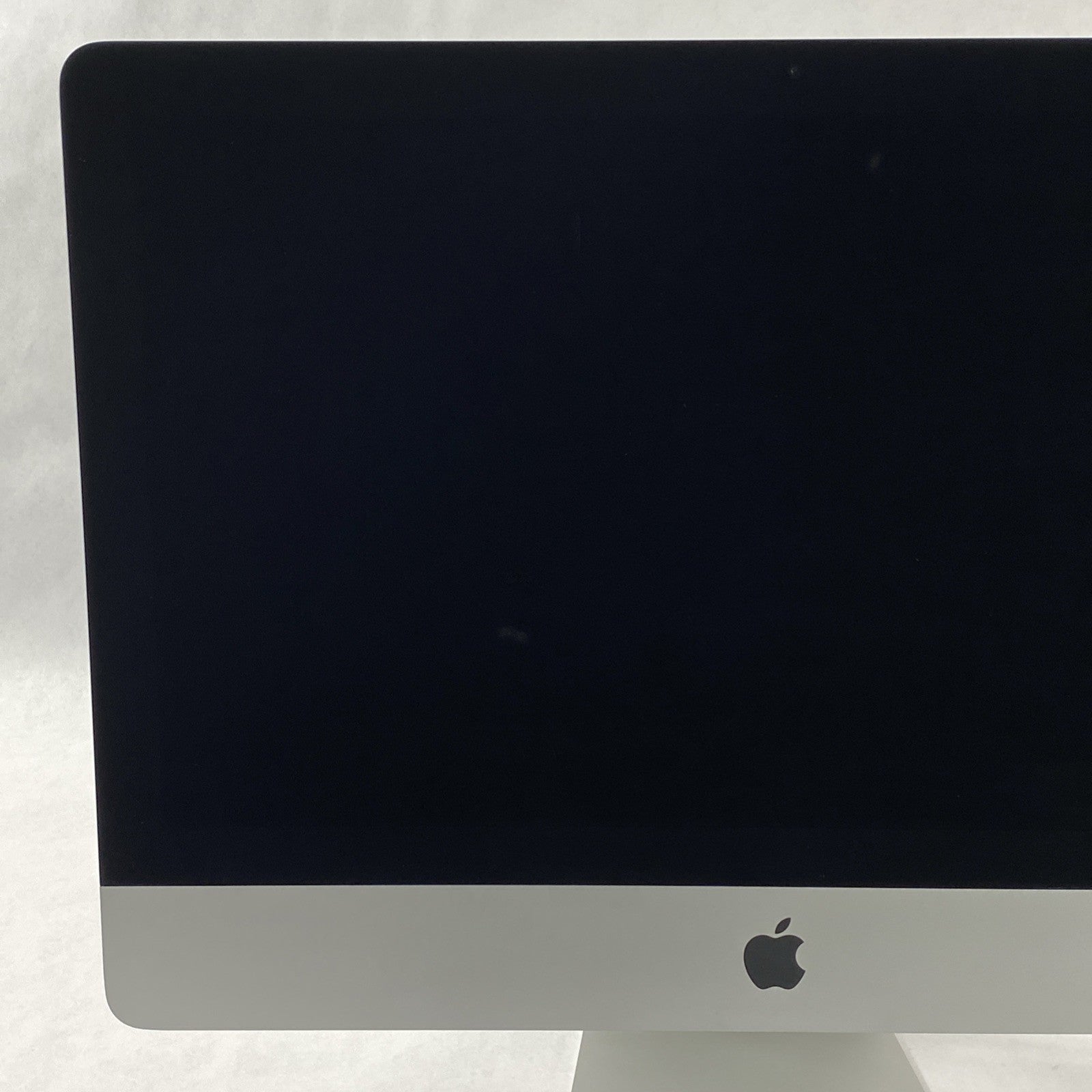 Apple A1418 iMac 21.5" 2013 2.7GHz Core i5 8GB RAM 500GB SSD macOS 10.15.7