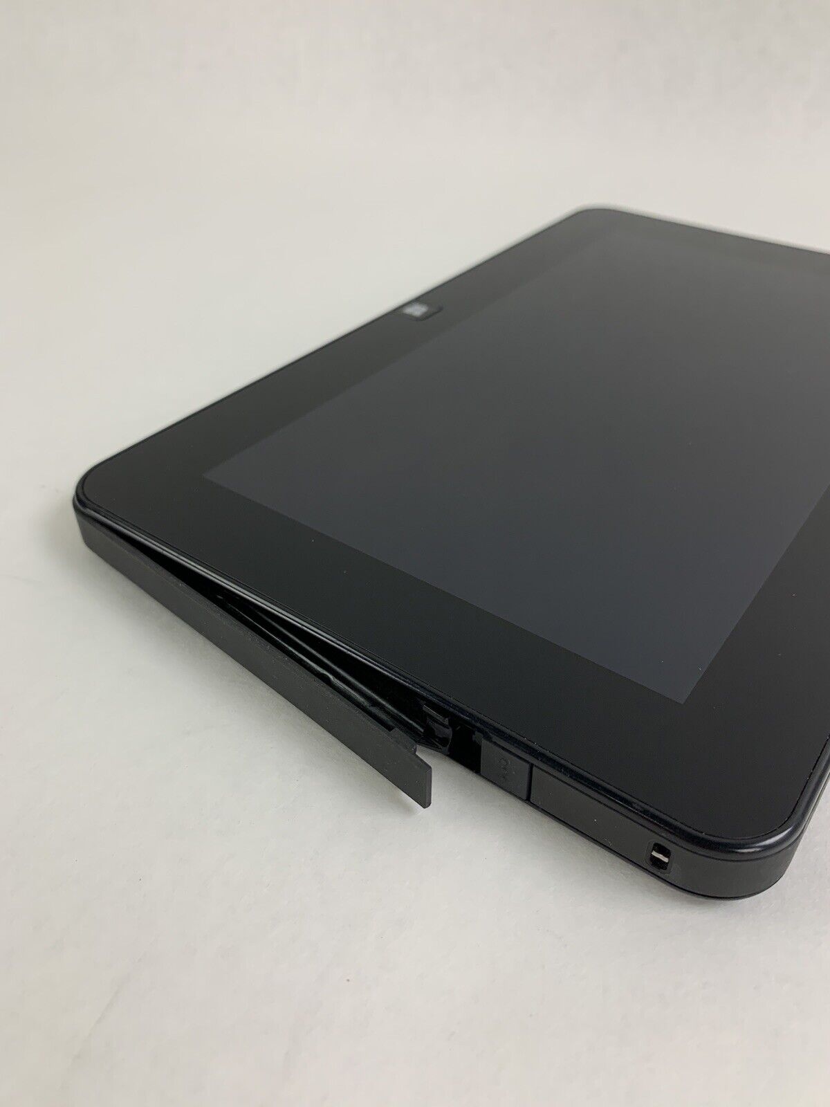 Motion CL920 Tablet PC Pentium N3540 4 GB Ram No Stylus No HDD No OS No Battery