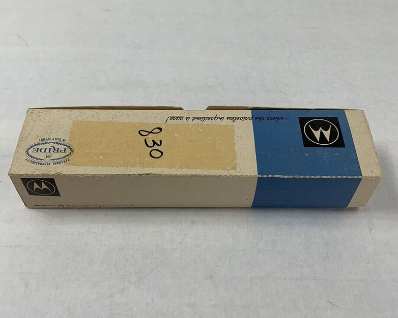 Motorola MC830P DTL Dual 4-Input NAND Gate Gold (Lot of 19)