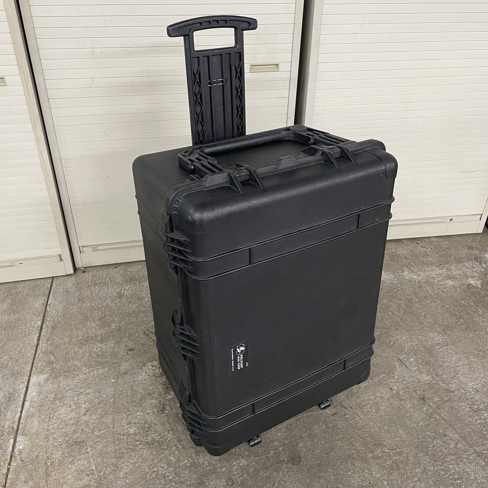 Pelican 1630 Wheeled Protector Hard Case With Foam0