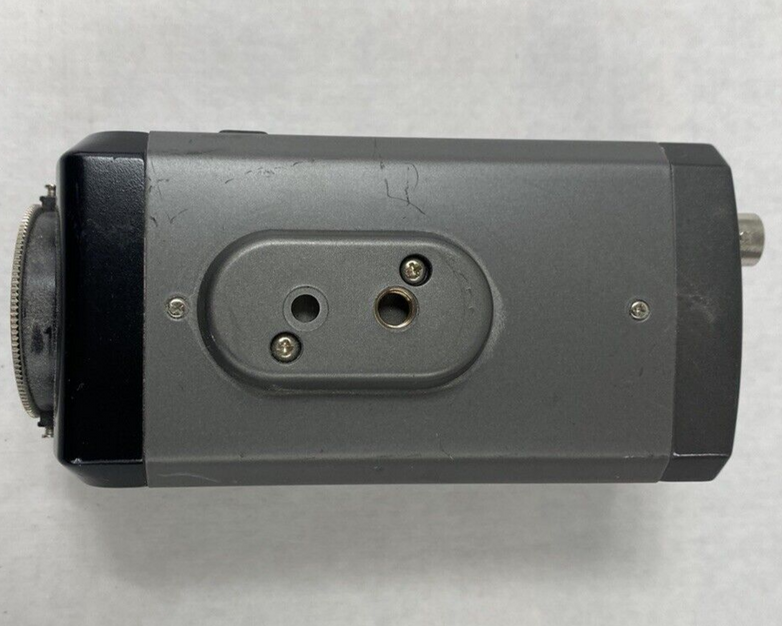 Samsung SCB-2000N Super High Resolution Digital Color Camera 600 TVL Tested
