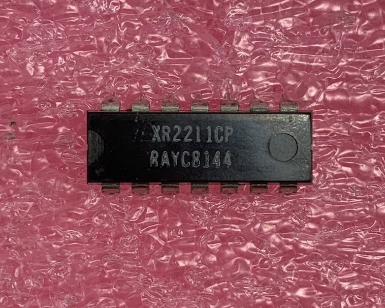 Exar 2211CP 14 Pin Transistor (Lot of 12)