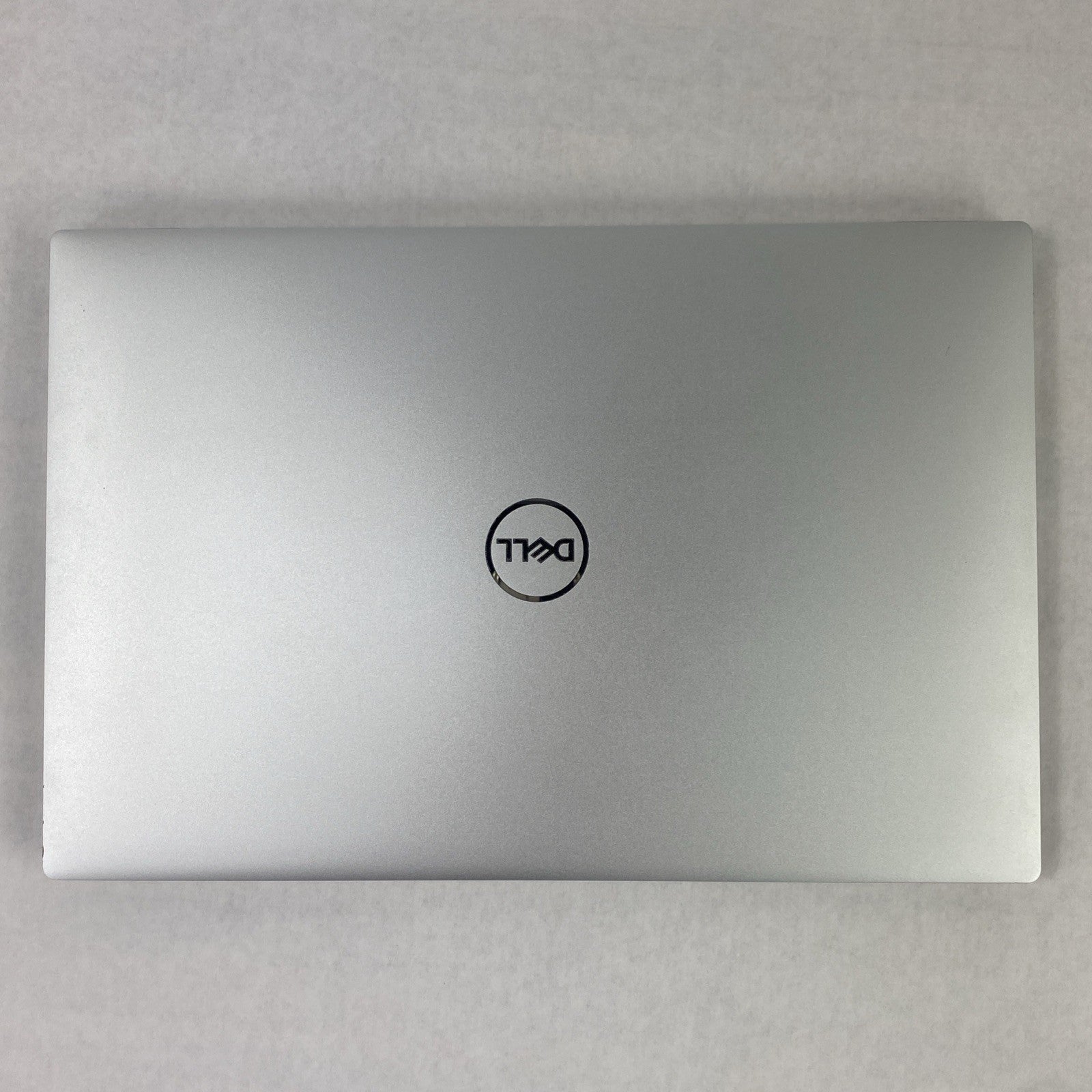 Dell XPS 13 9300 Core i3-1005G1 1.20 GHz 8 GB RAM 13.4" No HDD No OS