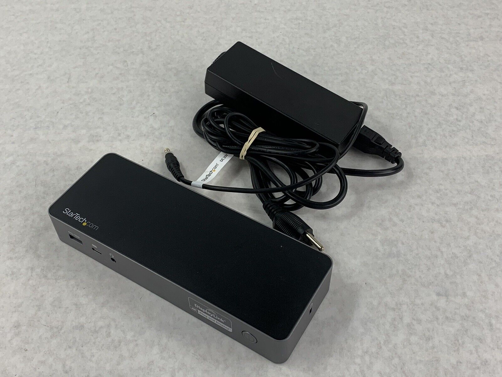 StarTech Dual 4K Universal Laptop Docking Station USB C/USB 3.0 DK30C2DPPD