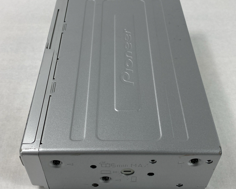 Pioneer Premier CDX-P686 6-Disc CD Changer Untested