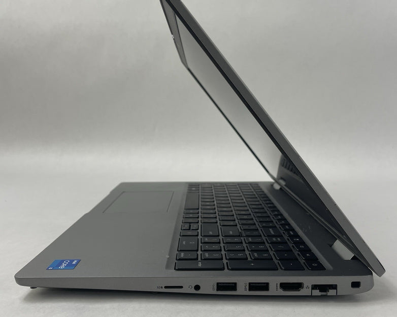 Dell Latitude 5520 15.6" i5-1135G7 2.40 GHz 8 GB RAM No SSD/OS/AC - READ