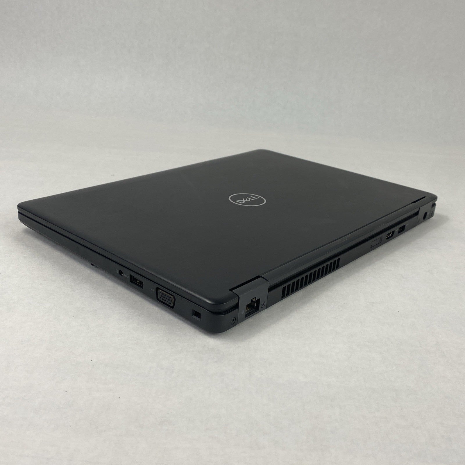 Dell Latitude 5490 Core i3-8130U 2.20 GHz 8 GB RAM 14" No Battery No HDD No OS