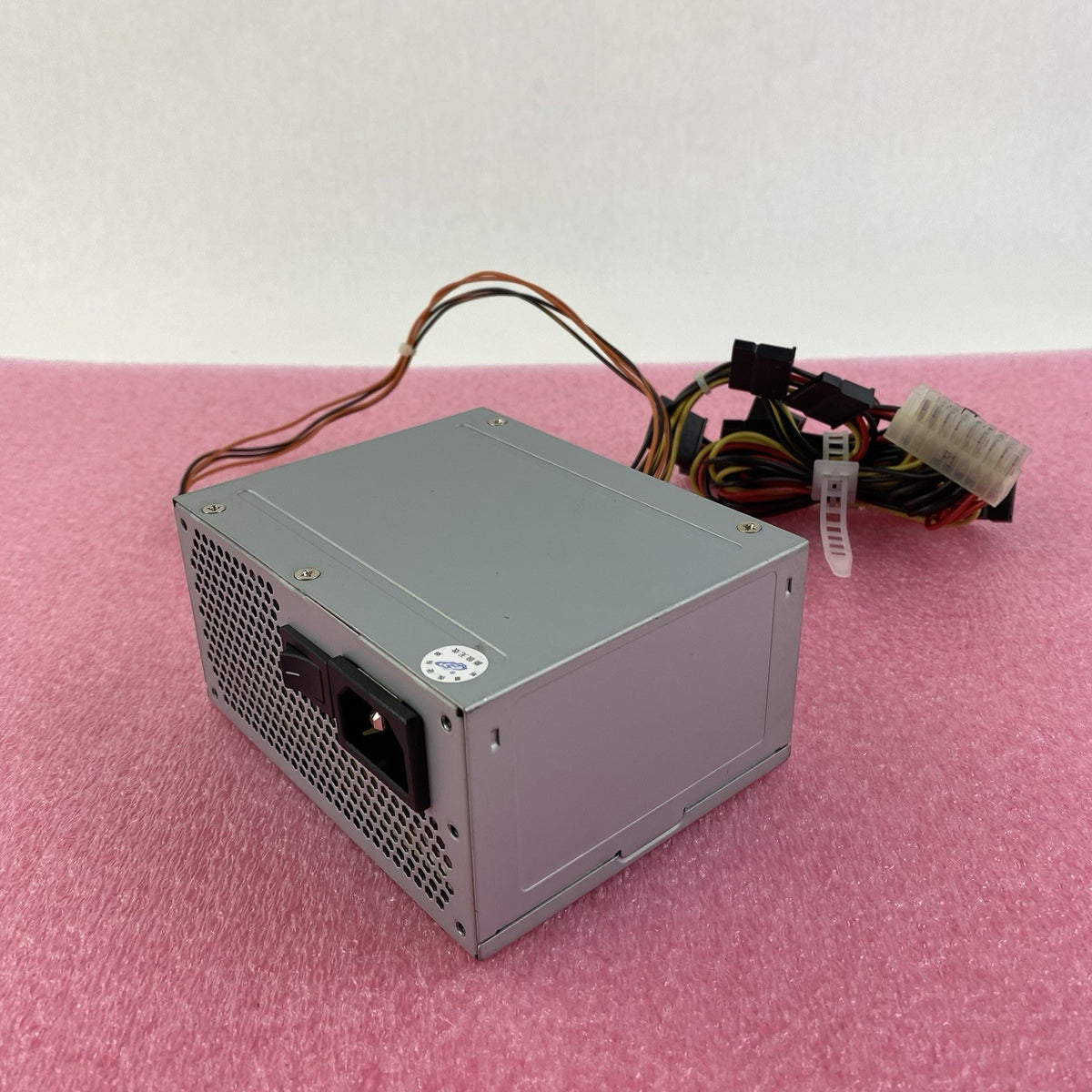 FSP Group FSP300-20GSV 300W Switching Power Supply0