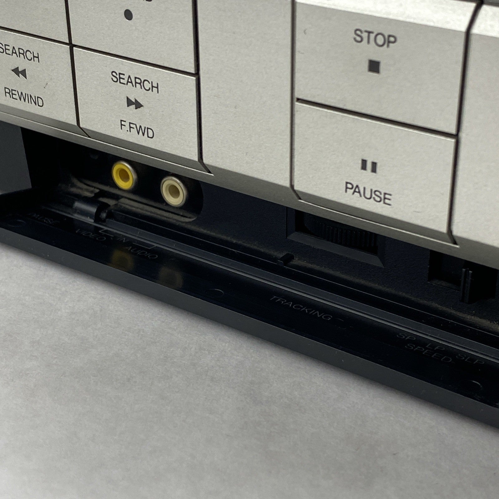 RCA SelectaVision VKT300 VCR VHS Player/Recorder No Remote - For Parts or Repair8
