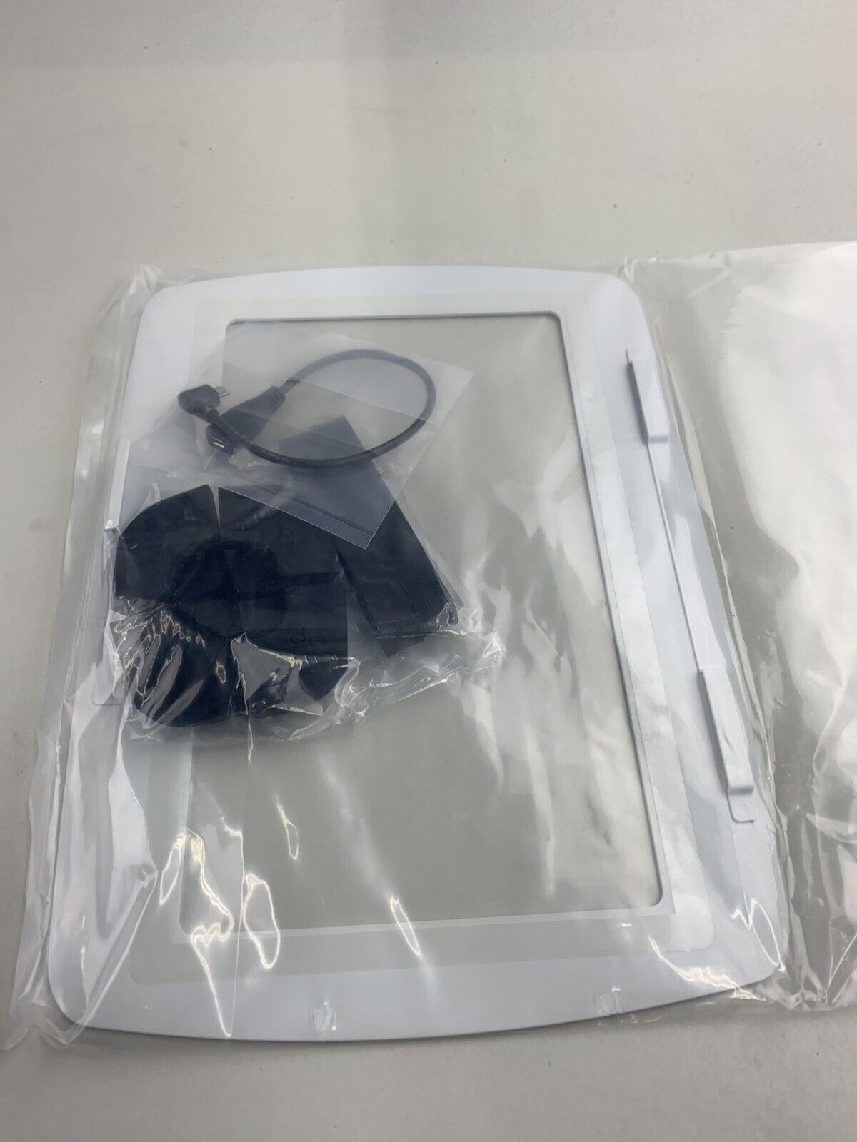 BossTab BFU0-2503 Fusion White Faceplate Galaxy Tab A 10.1