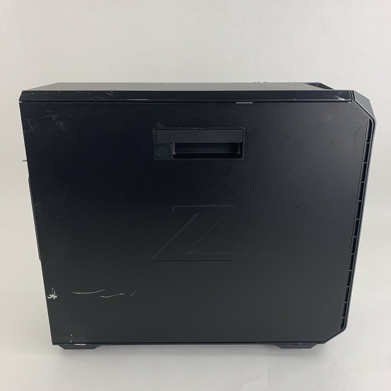 HP Z4 G4 Workstation 1x Xeon W-2102 2.9GHz 32 GB No OS No HDD No GPU7