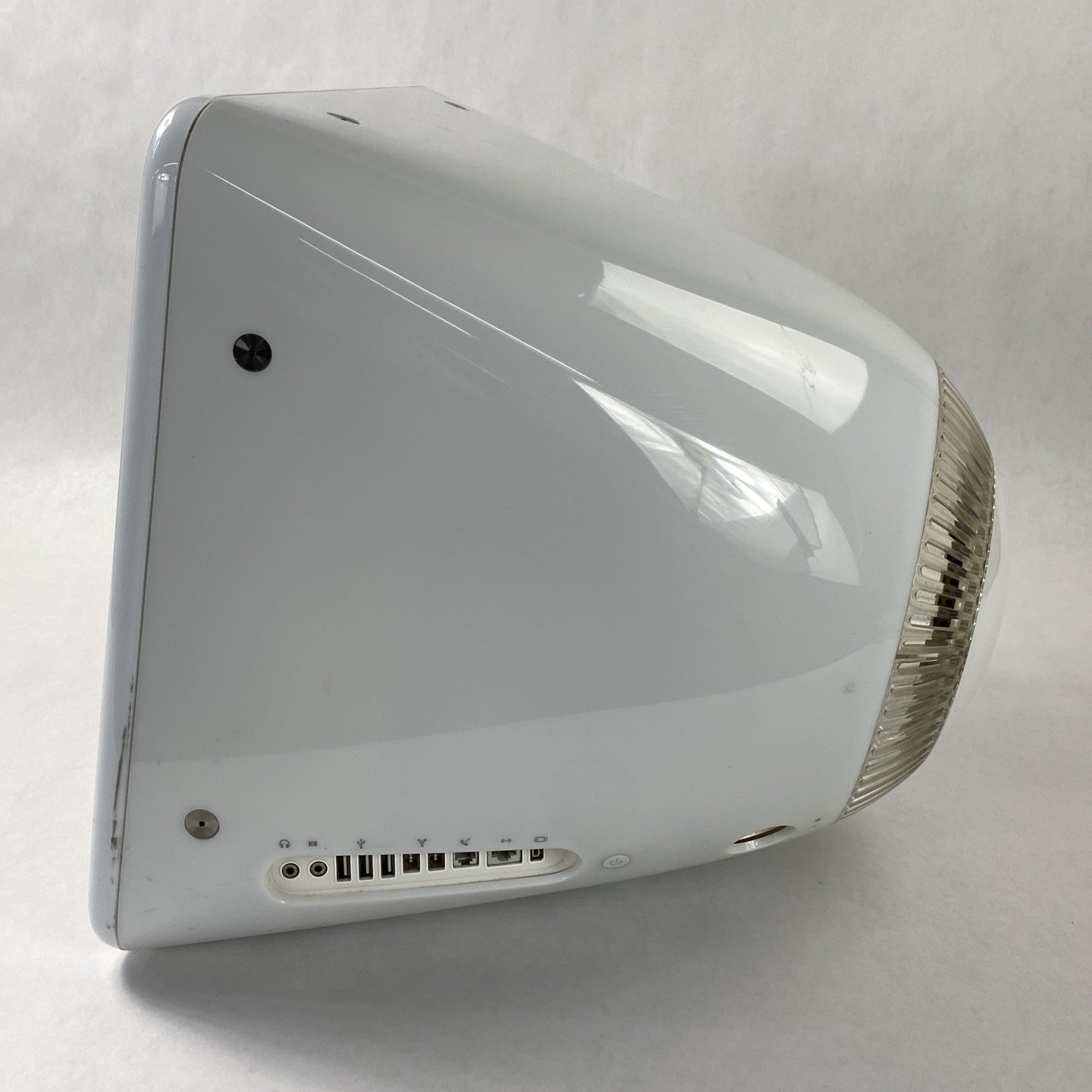 Apple A1002 eMac G4 2003 PowerPC 7445 G4 1.0GHz __GB RAM No HDD No OS